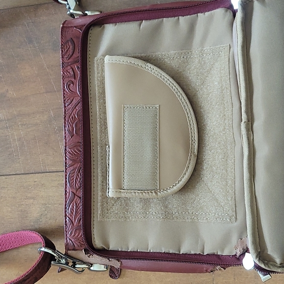 GUN TOTE'N MAMAS conceal carry BAG - Picture 3 of 7